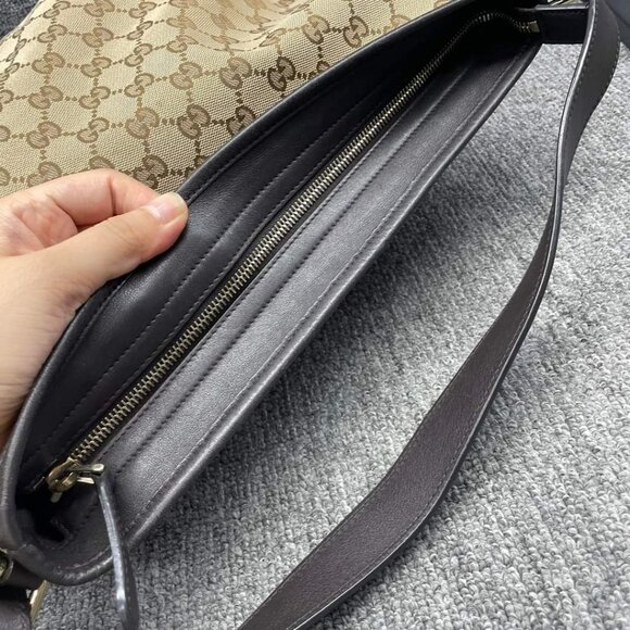 100% Authentic GUCCI GG Canvas Shoulder Bag - Picture 5 of 14
